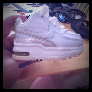 SIZE 2C NIKE AIRMAX'S